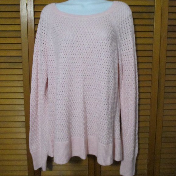 American Eagle Outfitters Sweaters - American Eagle soft pink sweater size XL